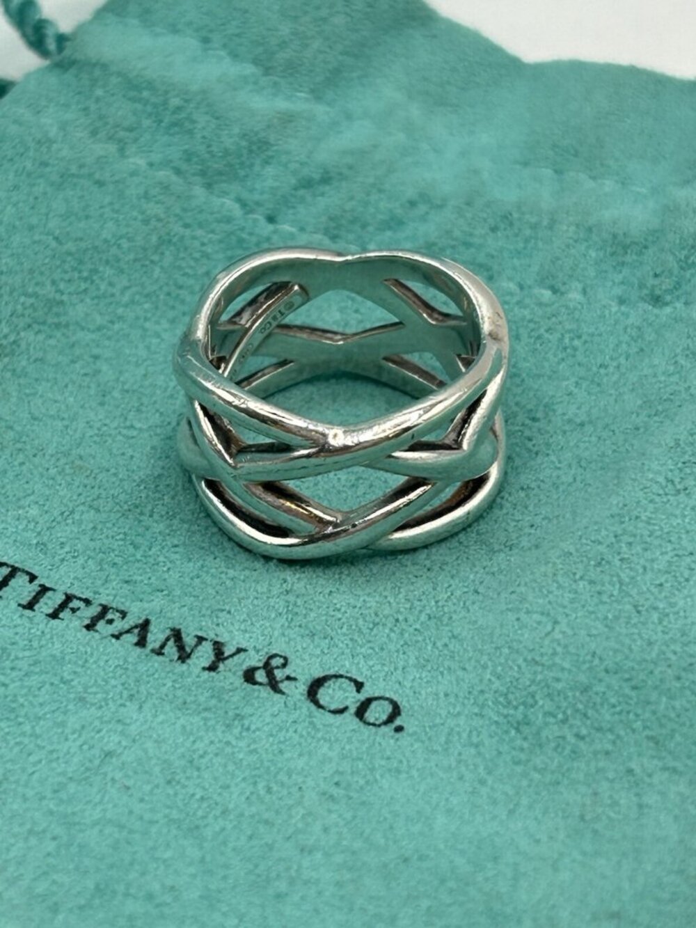 Tiffany and Co Sterling Silver Braided Criss Cross Band Ring Size 7 Celtic Knot - Picture 13 of 16